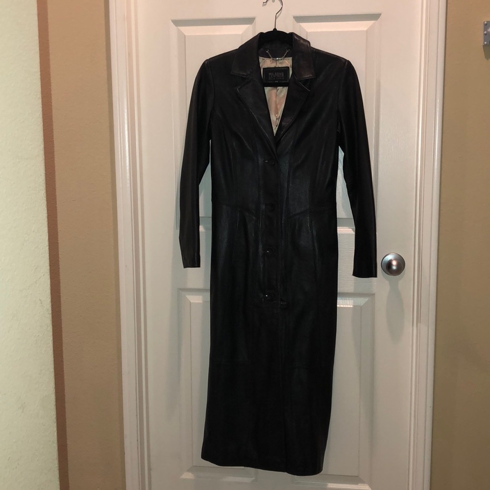 Ladies Black Wilson’s Leather jacket 4 ft length